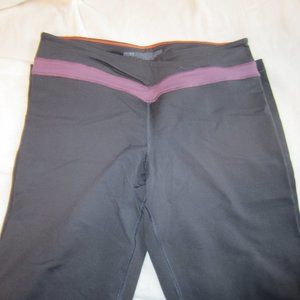 Yoga Leggings - VSX in Grey